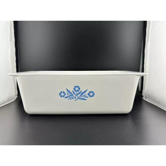 Vintage Corning Ware Blue Cornflower Loaf Pan, P-315-B - Picture 1 of 8